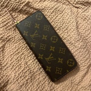 Louis Vuitton Clemence Wallet Rose Ballerine